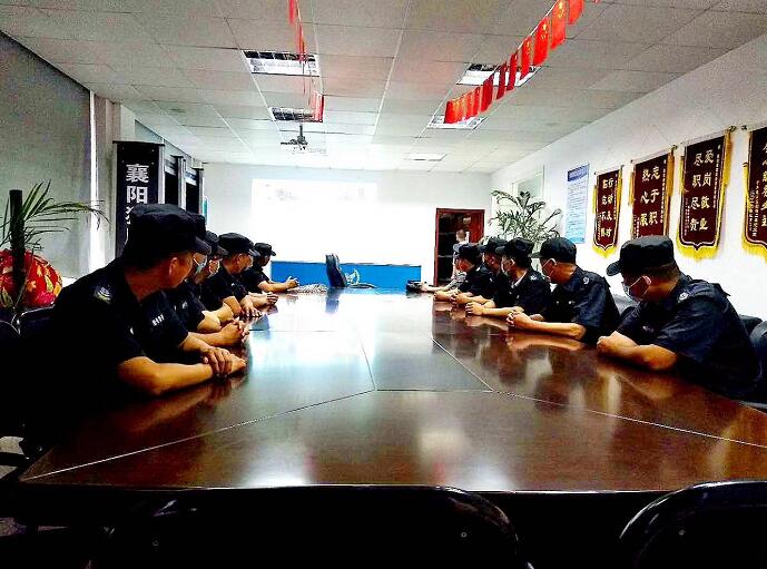 襄陽(yáng)安保禮儀到底有沒有必要？聽說(shuō)保安素質(zhì)都很低下？錯(cuò)！大錯(cuò)特錯(cuò)！