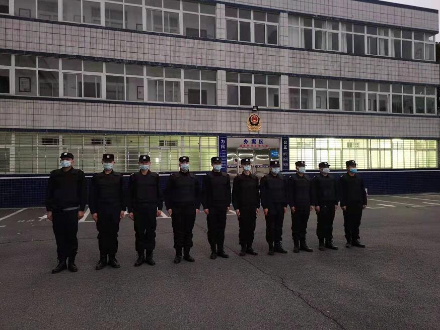 爭做文明市民，樂居文明城市！ 助力襄陽創(chuàng)文明，志愿服務有獵鷹！