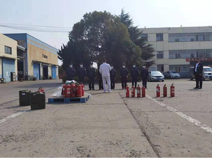 獵鷹保安公司積極組織，開展消防實戰(zhàn)演練，防患于未“燃”