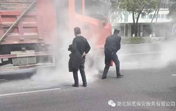 當(dāng)保安人員提供門衛(wèi)服務(wù)的時(shí)候，這2點(diǎn)要注意！