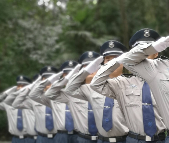 物業(yè)保安如何進(jìn)行安全培訓(xùn)和應(yīng)急演練？